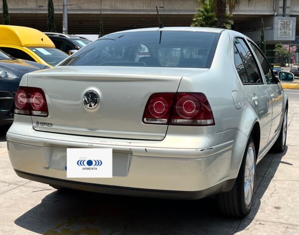 VOLKSWAGEN JETTA CLASICO CL AIRE STD - Image 9