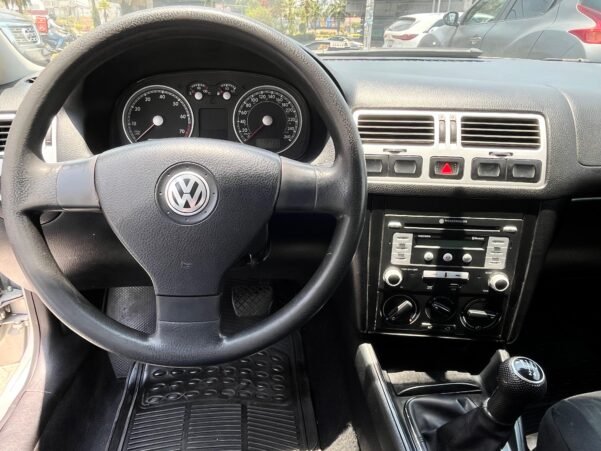 VOLKSWAGEN JETTA CLASICO CL AIRE STD - Image 5
