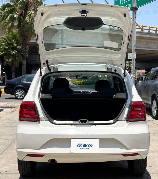 VOLKSWAGEN GOL TRENDLINE STD - Image 10