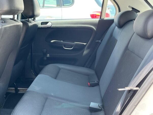 VOLKSWAGEN GOL TRENDLINE STD - Image 8