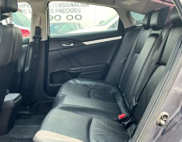 HONDA CIVIC TOURING AUT - Image 9