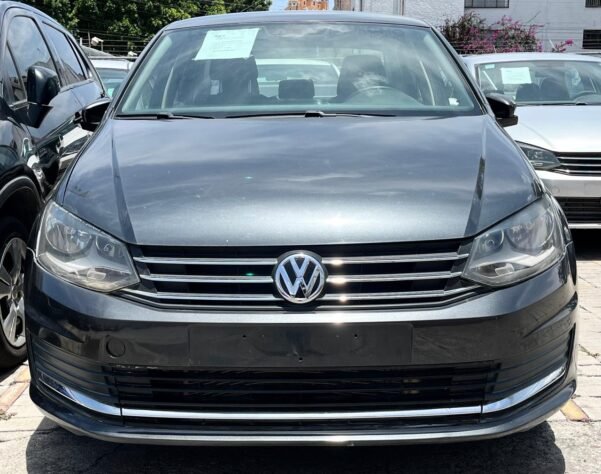 VOLKSWAGEN VENTO COMFORTLINE STD