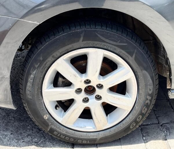 VOLKSWAGEN VENTO COMFORTLINE STD - Image 13