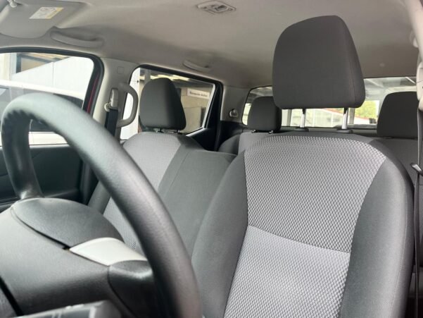 NISSAN NP300 SE DOBLE CABINA STD - Image 6