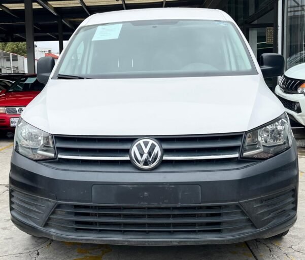 VOLKSWAGEN CADDY MAXI CARGO VAN STD
