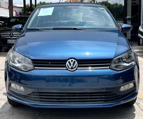 VOLKSWAGEN POLO COMFORTLINE STD
