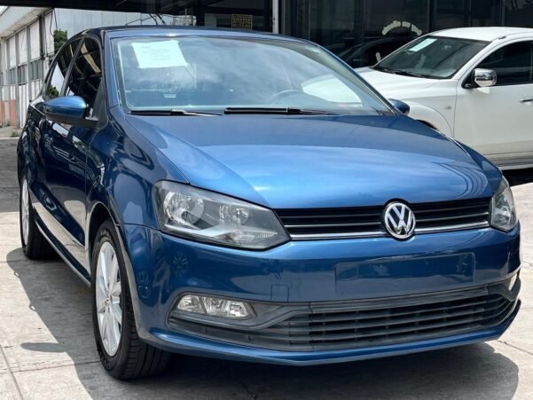 VOLKSWAGEN POLO COMFORTLINE STD - Image 2