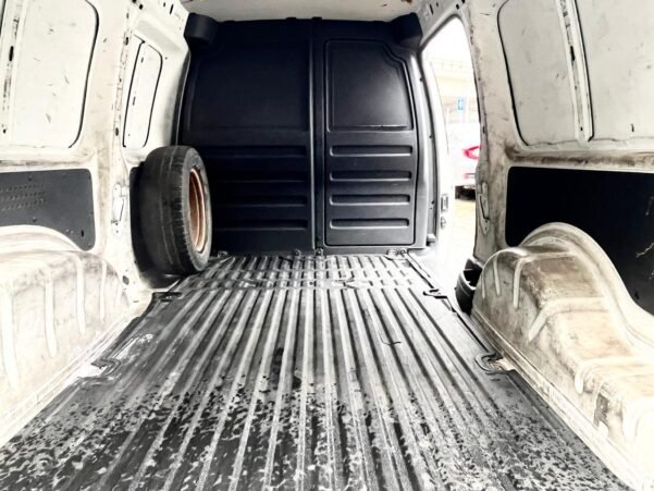 VOLKSWAGEN CADDY MAXI CARGO VAN STD - Image 13