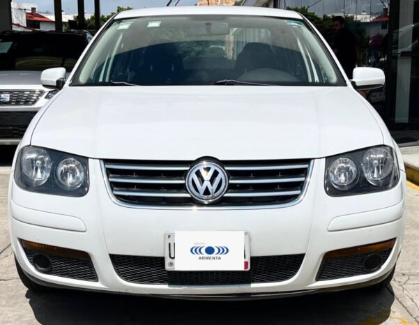 VOLKSWAGEN JETTA CLASICO CL AIRE STD