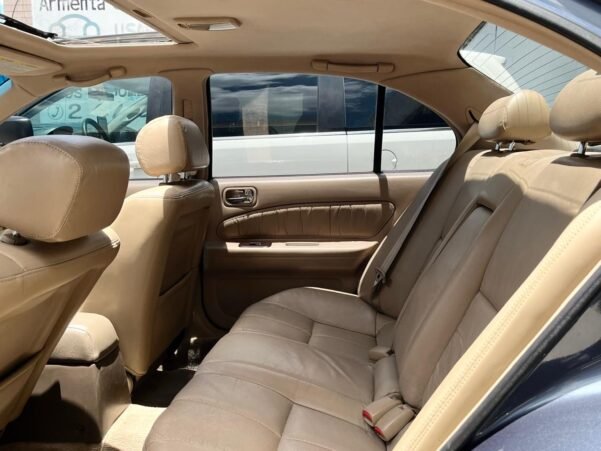 INFINITI I30 AUT - Image 10