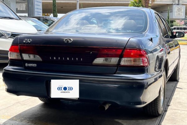 INFINITI I30 AUT - Image 15