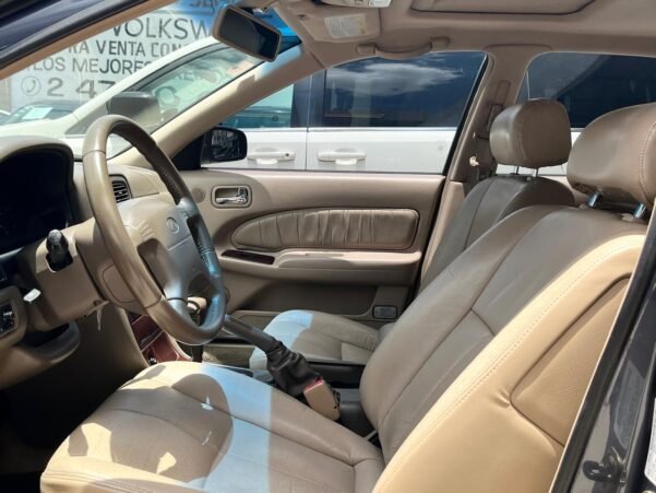 INFINITI I30 AUT - Image 8