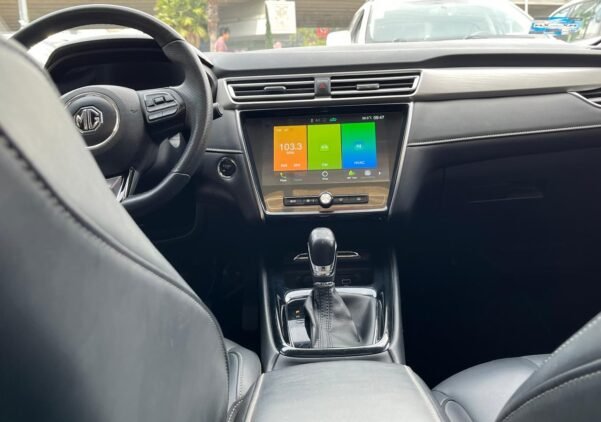 MG5 ELEGANCE AUT - Image 9
