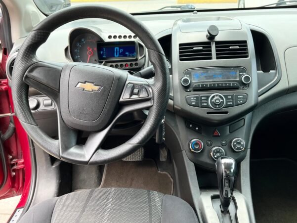 CHEVROLET SONIC LT AUT - Image 8