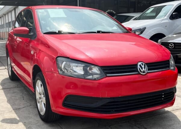 VOLKSWAGEN POLO COMFORTLINE STD - Image 2