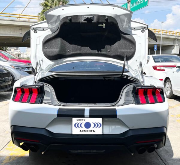 FORD MUSTANG GT 5.0 - Image 18