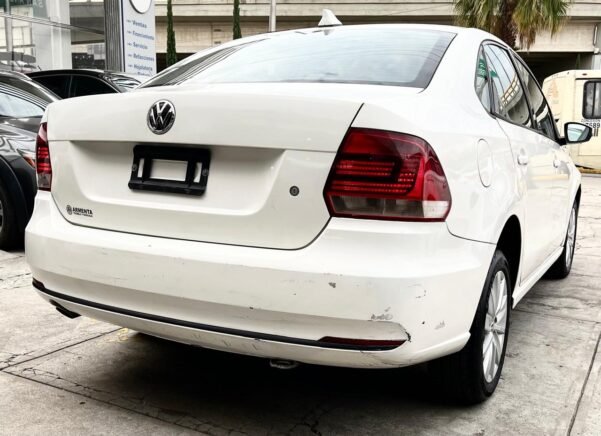 VOLKSWAGEN VENTO COMFORTLINE TIP - Image 13