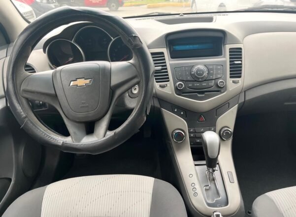 CHEVROLET CRUZE AUT - Image 9