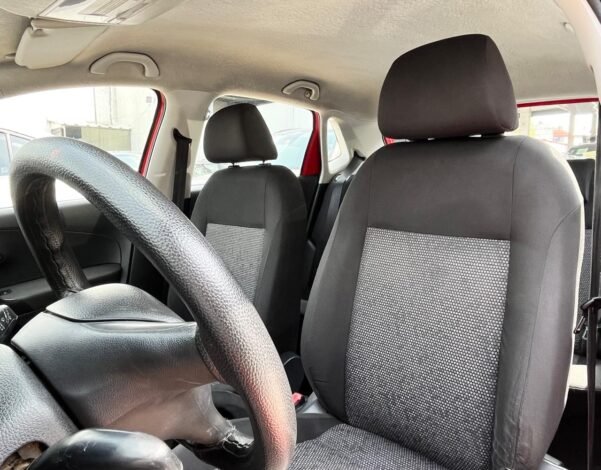 VOLKSWAGEN POLO COMFORTLINE STD - Image 7