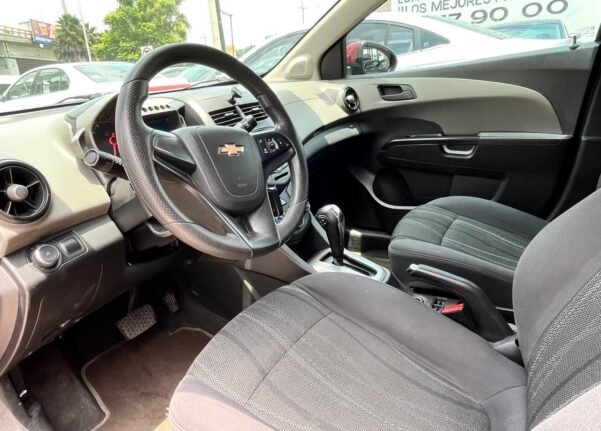 CHEVROLET SONIC LT AUT - Image 7