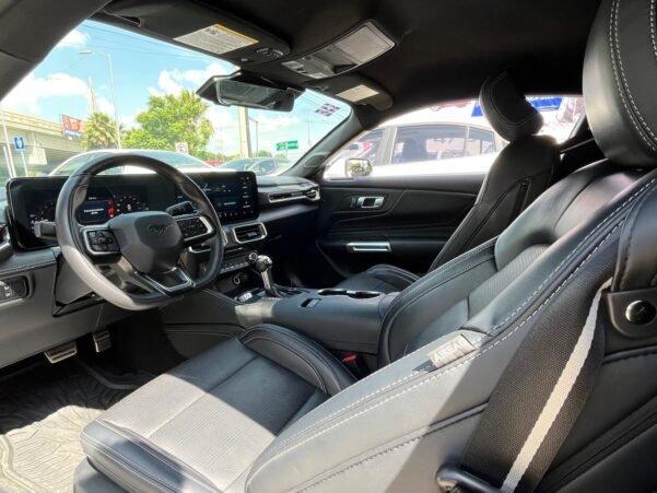 FORD MUSTANG GT 5.0 - Image 7