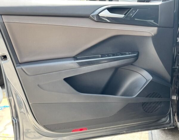VOLKSWAGEN TAOS HIGHLINE AUT - Image 4