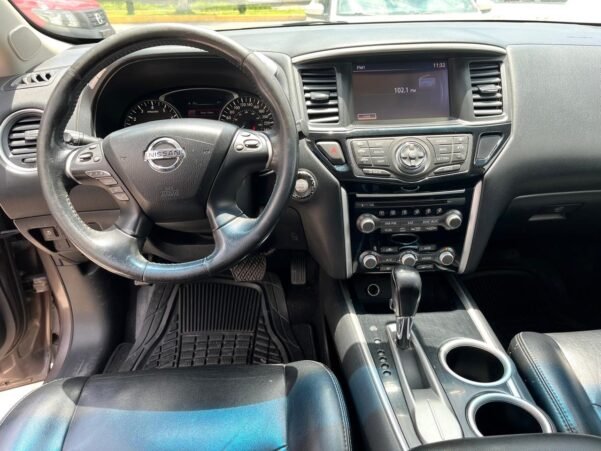 NISSAN PATHFINDER EXCLUSIVE AUT - Image 5