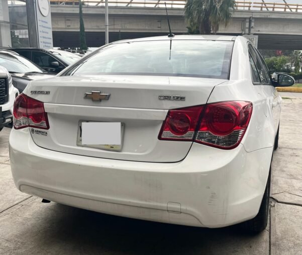 CHEVROLET CRUZE AUT - Image 12