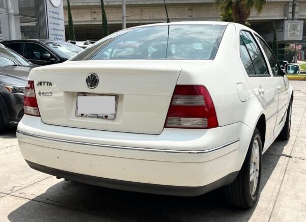 VOLKSWAGEN JETTA A4 GL STD - Image 10