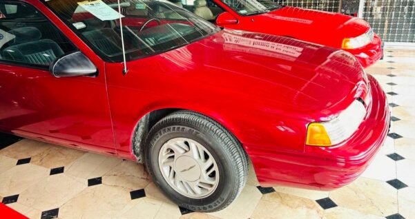 FORD THUNDERBIRD AUT - Image 2