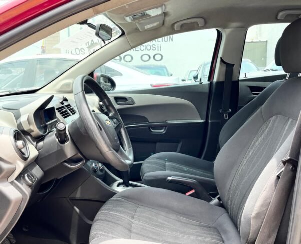 CHEVROLET SONIC LT AUT - Image 6