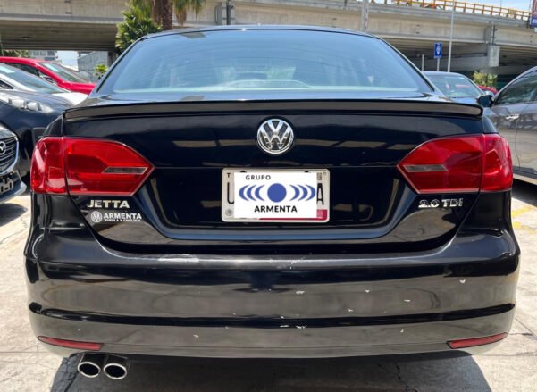 VOLKSWAGEN JETTA MK 2.0 TDI DSG - Image 14