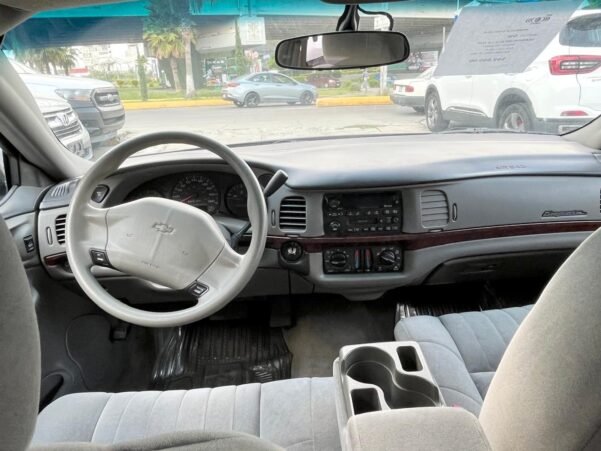 GM IMPALA LS AUT - Image 10