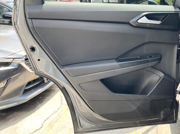 VOLKSWAGEN TAOS HIGHLINE AUT - Image 10