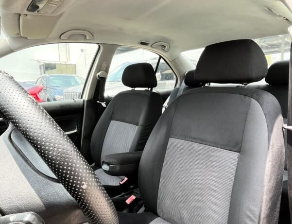 VOLKSWAGEN JETTA A4 GL STD - Image 3