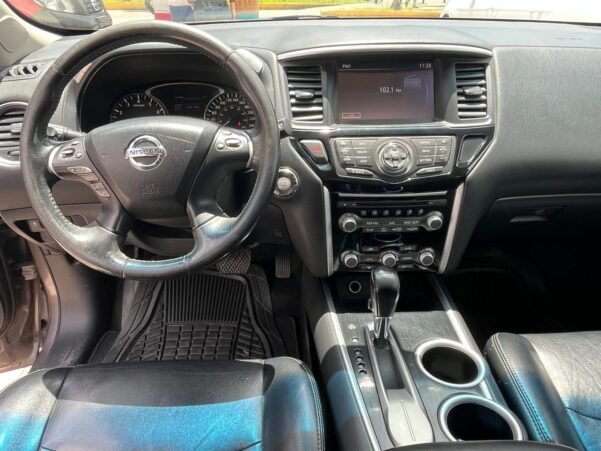 NISSAN PATHFINDER EXCLUSIVE AUT - Image 9