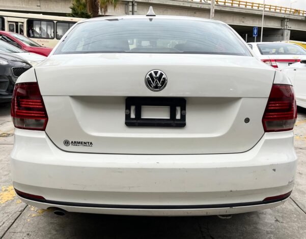 VOLKSWAGEN VENTO COMFORTLINE TIP - Image 14