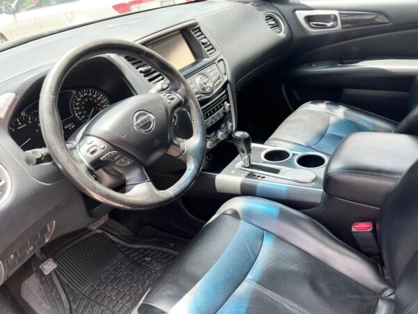 NISSAN PATHFINDER EXCLUSIVE AUT - Image 4