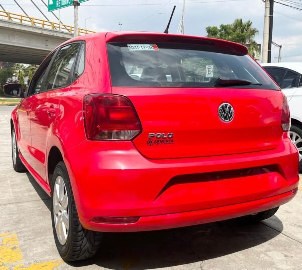 VOLKSWAGEN POLO COMFORTLINE STD - Image 16