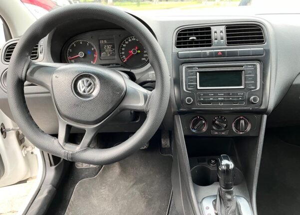 VOLKSWAGEN VENTO COMFORTLINE TIP - Image 7