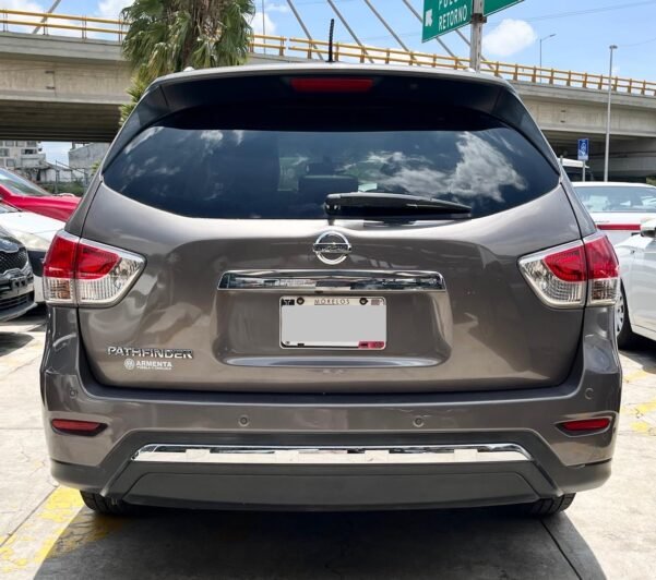 NISSAN PATHFINDER EXCLUSIVE AUT - Image 12