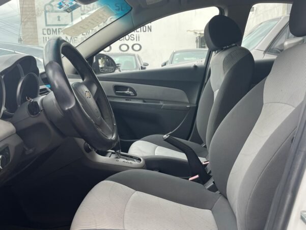 CHEVROLET CRUZE AUT - Image 5