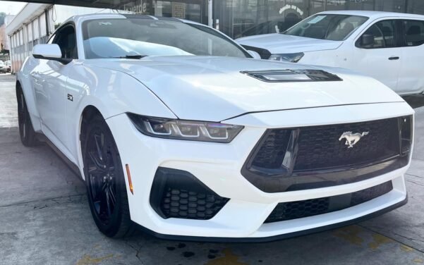 FORD MUSTANG GT 5.0 - Image 3