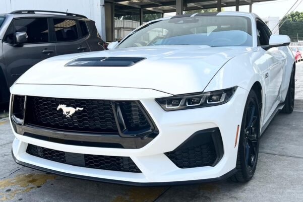 FORD MUSTANG GT 5.0 - Image 2