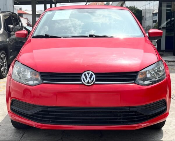 VOLKSWAGEN POLO COMFORTLINE STD