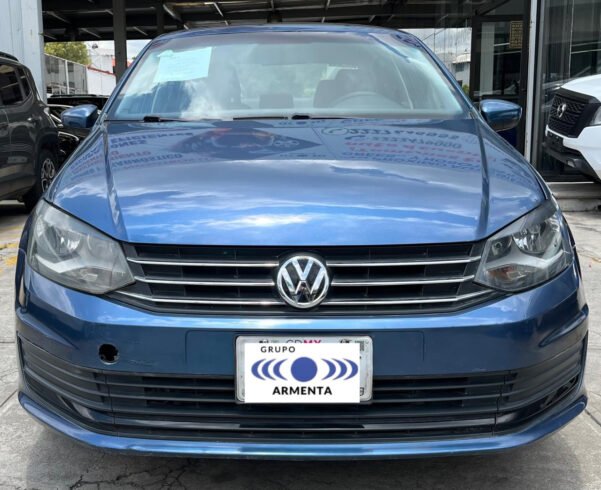 VOLKSWAGEN VENTO STARTLINE STD C/RINES