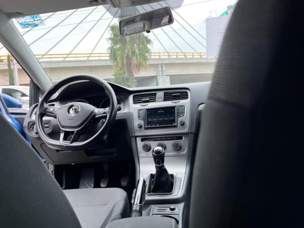 VOLKSWAGEN GOLF COMFORTLINE STD - Image 8