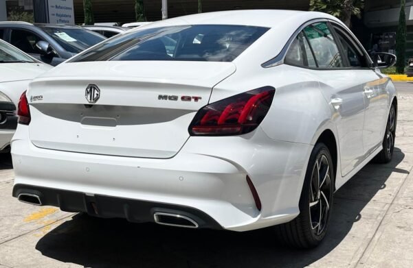 MG MG5 GT ALPHA - Image 15