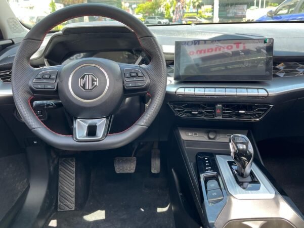 MG MG5 GT ALPHA - Image 10