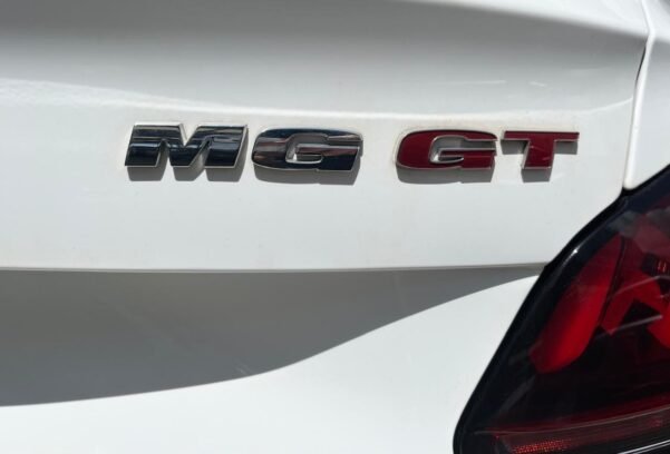 MG MG5 GT ALPHA - Image 18